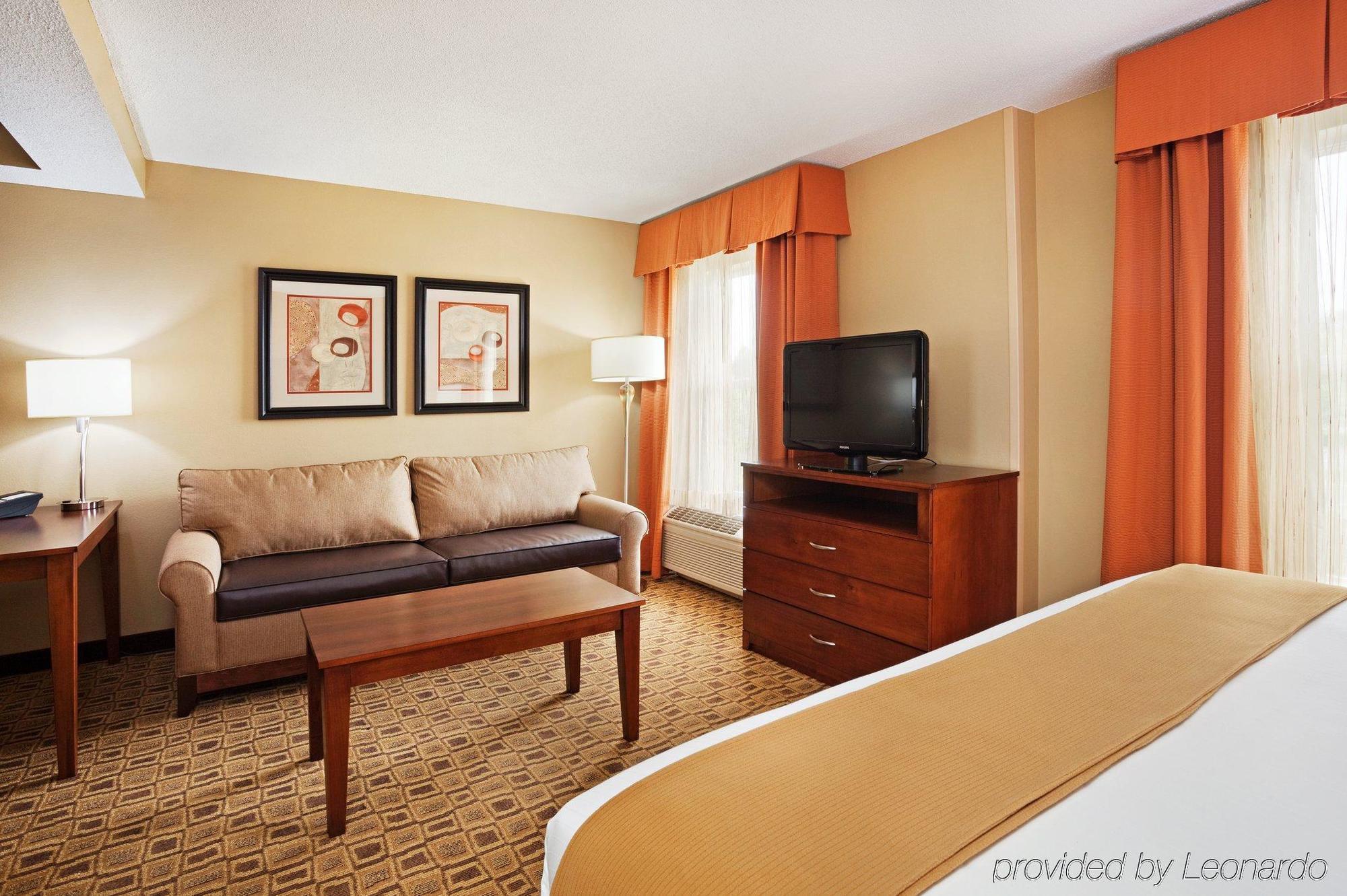 Comfort Suites Near Birkdale Village - Huntersville Quarto foto