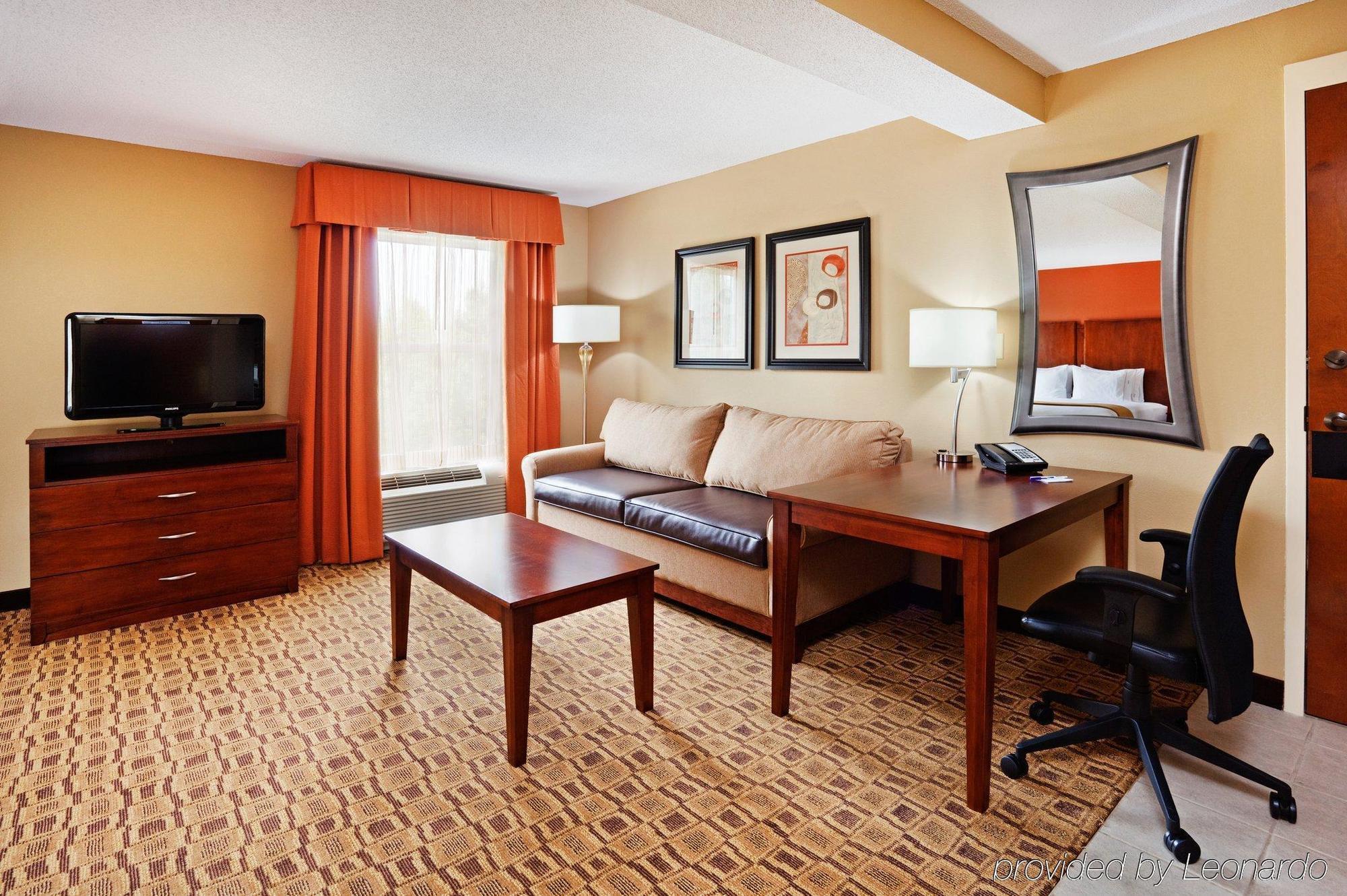 Comfort Suites Near Birkdale Village - Huntersville Quarto foto